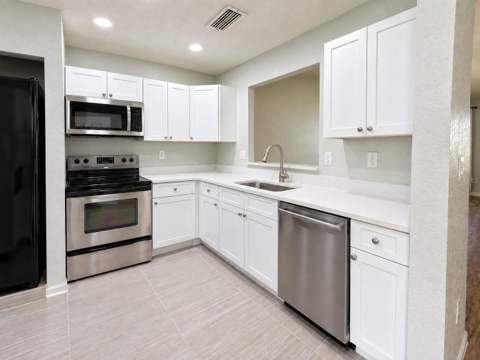 3213 Queen Palms Court, Kissimmee FL - photo 6 of 6