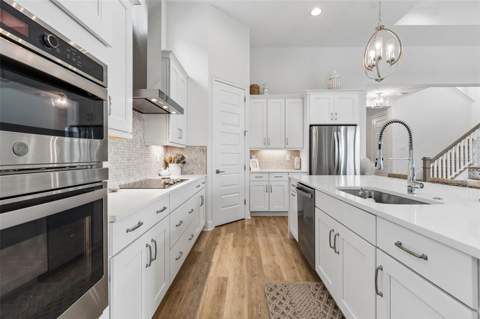28692 Cozy Creek Drive, Wesley Chapel FL - photo 13 of 72
