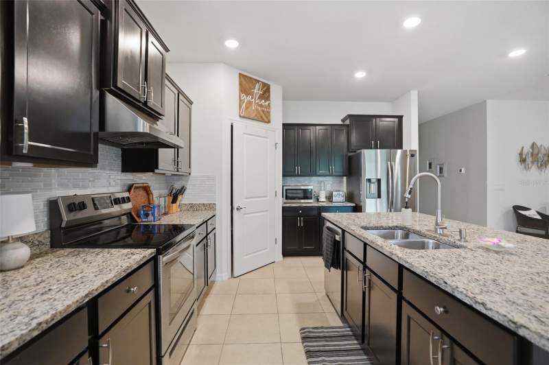 4 bedroom Single Family Residence at 17757 Garsalaso Circle, Hernando Oaks Ph 3, Brooksville — photo 5