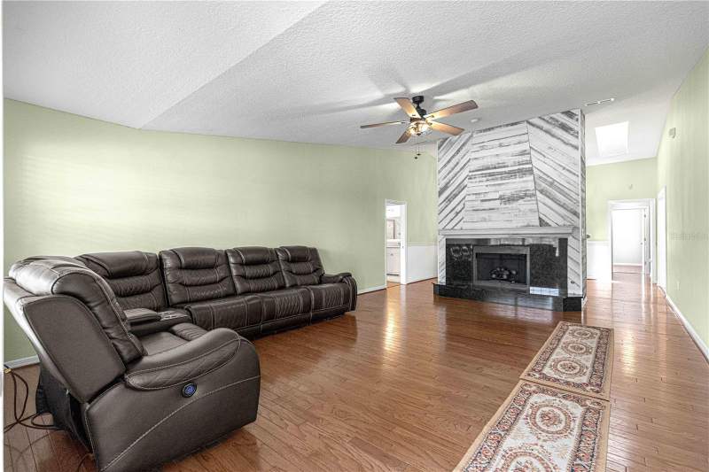 3 bedroom Condominium at 925 Beverly Harbors Drive, Leesburg Beverly Harbors 02 Condo, Leesburg — photo 5