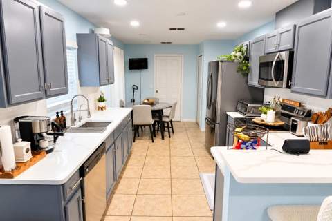 7816 Harbor Bridge Boulevard, New Port Richey FL - photo 11 of 28