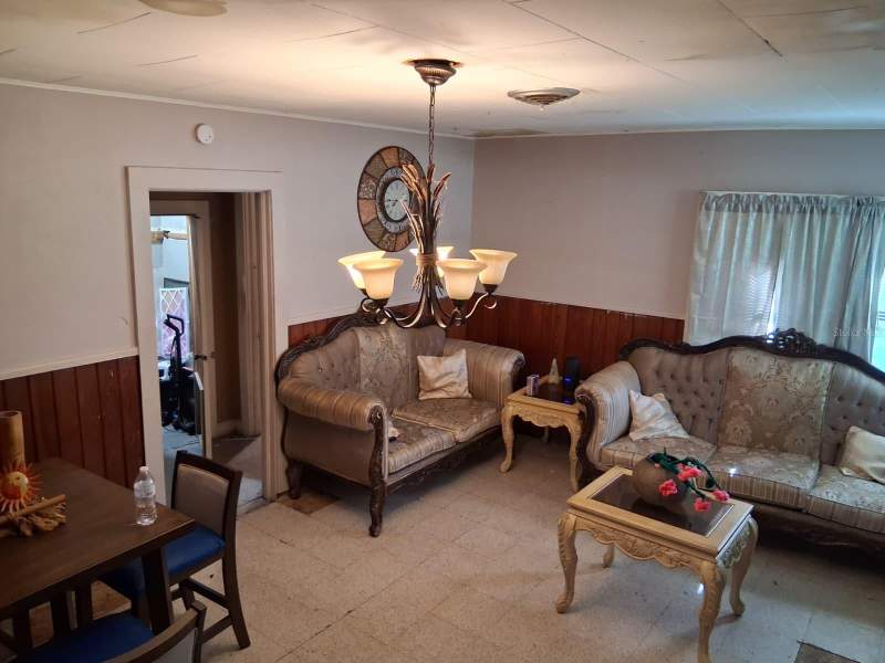 5 bedroom Single Family Residence at 5741 NW 191st Place, Oakdale West Add, Reddick — photo 4