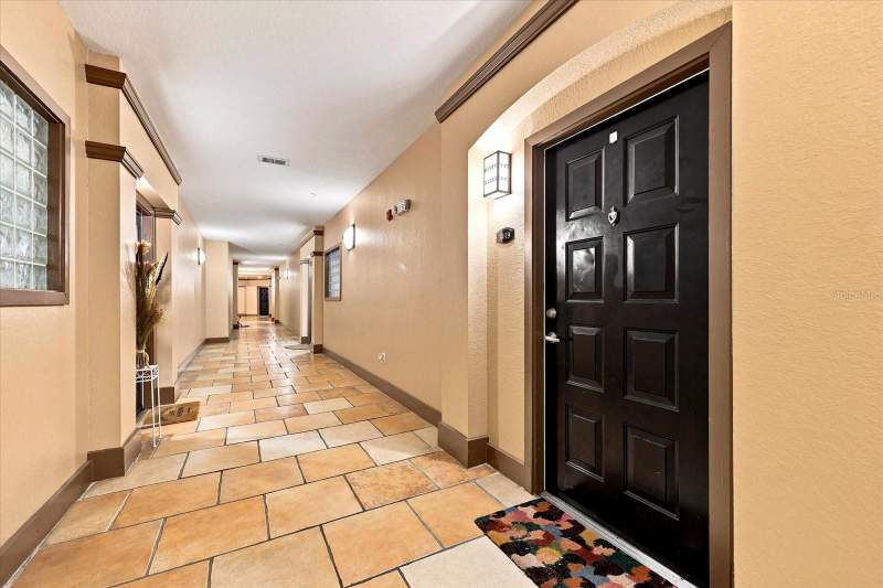 1 bedroom Condominium at 4221 W Spruce Street #1419, Villa Sonoma At International, Tampa — photo 3