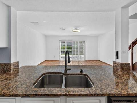 14012 Notreville Way, Tampa FL - photo 14 of 45