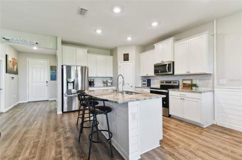 10741 Charlotte Drive, Parrish FL - photo 17 of 83