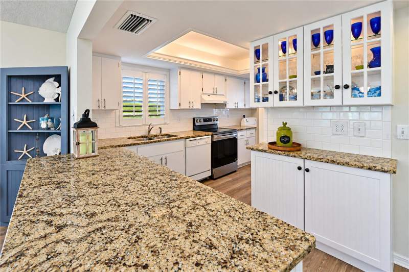 2 bedroom Condominium at 9416 Concord Circle, Mount Vernon Ph 1-B, Bradenton — photo 5