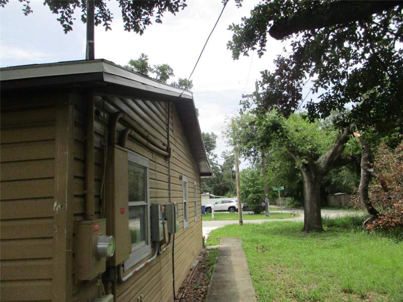 2 bedroom Single Family Residence at 302 E 130th Avenue, Inglewood Park Add 3, Tampa — photo 5