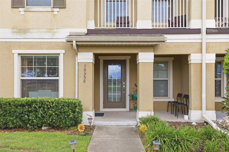 4 bedroom Townhouse at 10558 Green Ivy Lane, Overlook/East Park, Orlando — photo 2