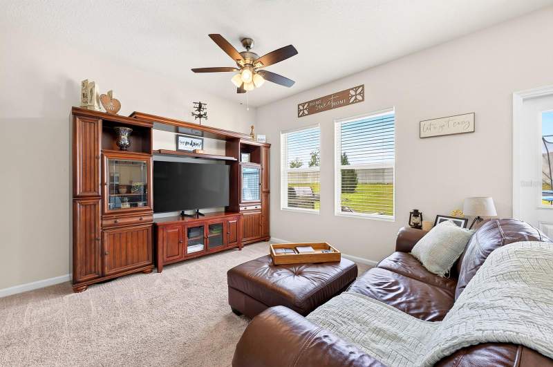 3 bedroom Single Family Residence at 1961 HEMINGWAY CIRCLE, PHILLIPS LANDING, GROVELAND — photo 5