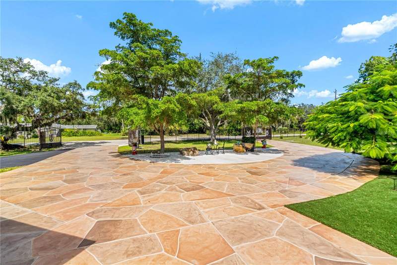 6 bedroom Single Family Residence at 2660 57th Street, Desoto Acres, Sarasota — photo 4