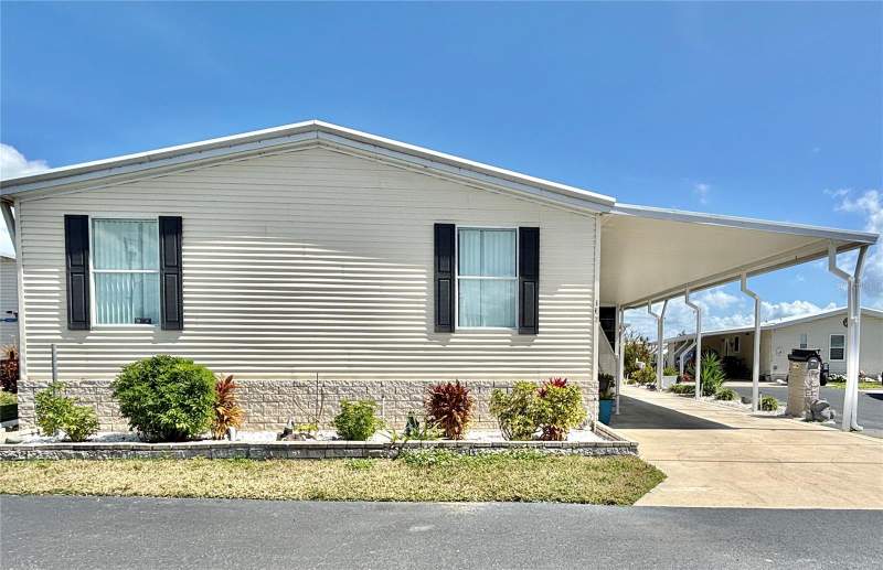 3 bedroom Manufactured Home at 136 Americana Court #230, Mobel Americana Mobile Home Park Unrec, St Petersburg — photo 2
