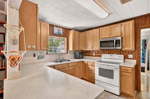 16486 SW 133rd Avenue, Archer FL - photo 6 of 6
