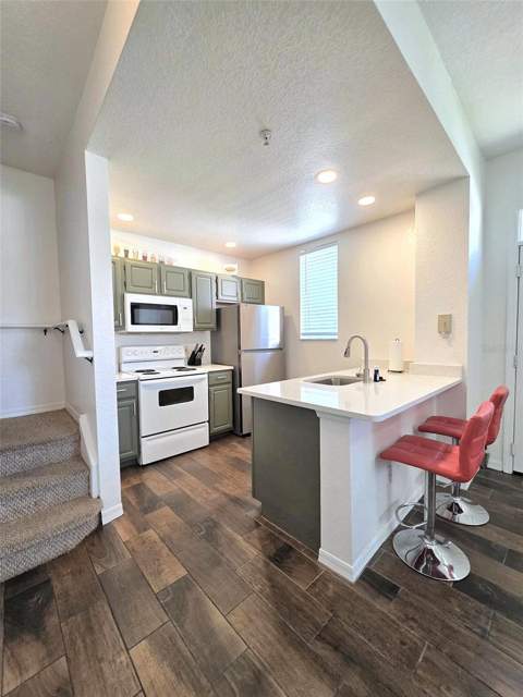 4021 Venetian Bay Drive #101, Kissimmee FL - photo 6 of 6