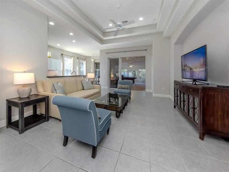 3 bedroom Single Family Residence at 111 Wayforest Drive, Venice Golf & Country Club, Venice — photo 3