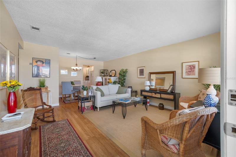 2 bedroom Condominium at 5217 81st Street #16, Paradise Shores, St Petersburg — photo 3