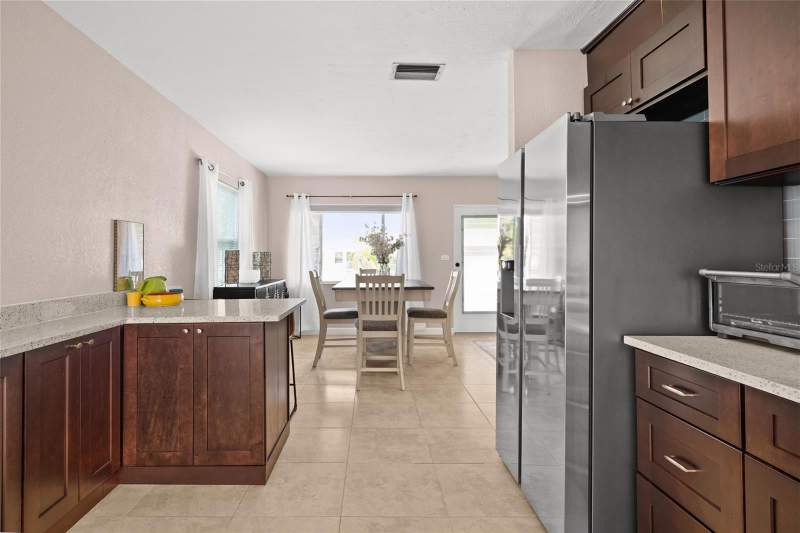 2 bedroom Single Family Residence at 2920 57th Street, Boca Ceiga Park, Gulfport — photo 5