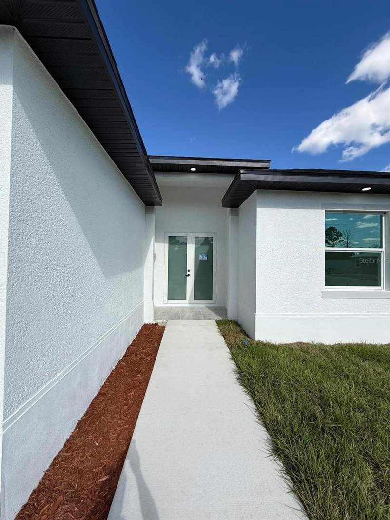 4 bedroom Single Family Residence at 1121 Florence Street, Lehigh Acres, Lehigh Acres — photo 4