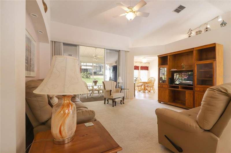 3 bedroom Single Family Residence at 25339 Crestwater Drive, Plantation At Leesburg River Crest, Leesburg — photo 4