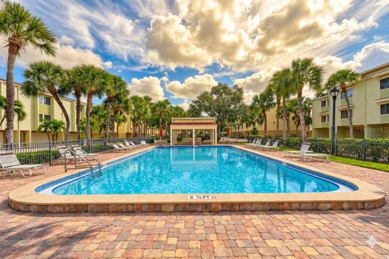 2 bedroom Townhouse at 406 Sandy Hook Road, Village Of Paradise Island, Treasure Island — photo 5