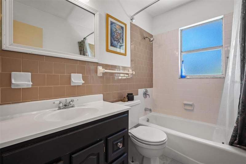 3 bedroom Single Family Residence at 6508 3rd Avenue, Manatee Palms Unit Five, Bradenton — photo 3