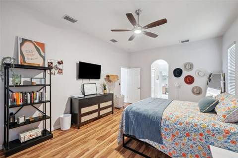 4641 Rolling Green Drive, Wesley Chapel FL - photo 23 of 45