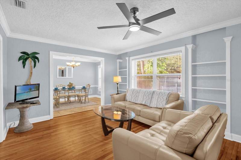 4 bedroom Single Family Residence at 918 W SMITH STREET, RENDA-SCOTT SUB, ORLANDO — photo 3
