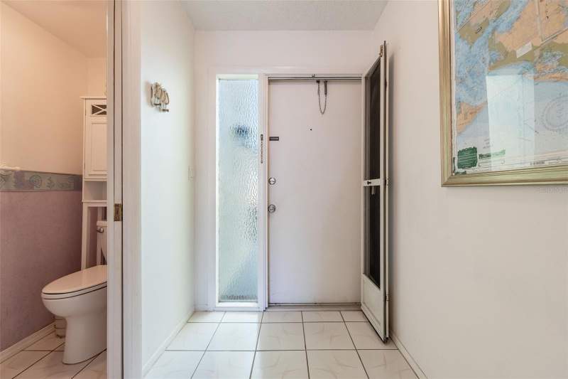 2 bedroom Townhouse at 1322 SE 40th Street #2, Harbour Castle Condo, Cape Coral — photo 5