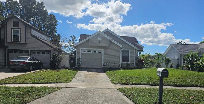 2 bedroom Single Family Residence at 9906 SURREY RIDGE ROAD, SURREY RIDGE, ORLANDO — photo 2