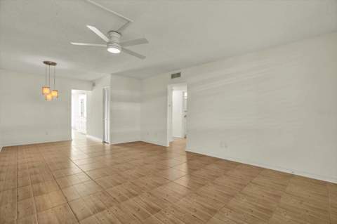 4715 Bay Street #126, St Petersburg FL - photo 8 of 16