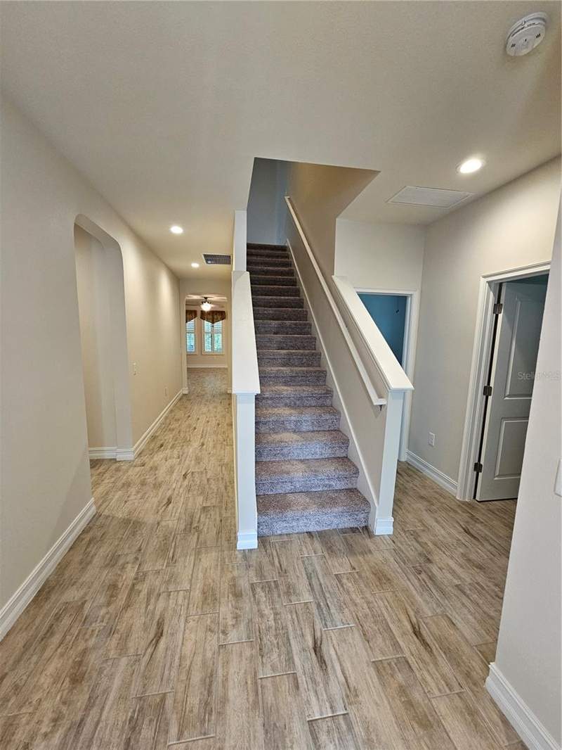 4 bedroom Single Family Residence at 16320 Hyde Manor Drive, Tampa Palms Area 3 Prcl 38, Tampa — photo 4