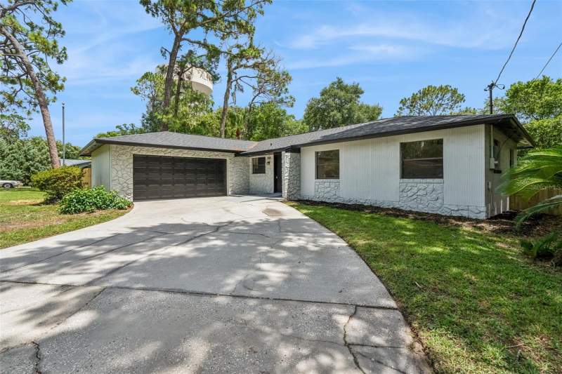 4 bedroom Single Family Residence at 336 TANGERINE STREET, WEST ALTAMONTE HEIGHTS SEC 1, ALTAMONTE SPRINGS — photo 1