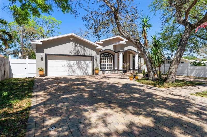 4 bedroom Single Family Residence at 5001 44th Avenue, Caledonia Sub, St Petersburg — photo 2