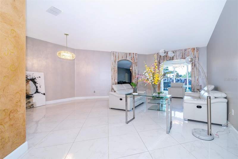 6 bedroom Single Family Residence at 5130 Chelwyn Court, Keatons Crest, Orlando — photo 4