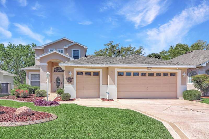 20751 QUEEN ALEXANDRA DRIVE home for sale in Royal Highlands
