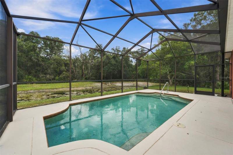4 bedroom Single Family Residence at 11002 Belle Haven Drive, Waters Edge, New Port Richey — photo 2