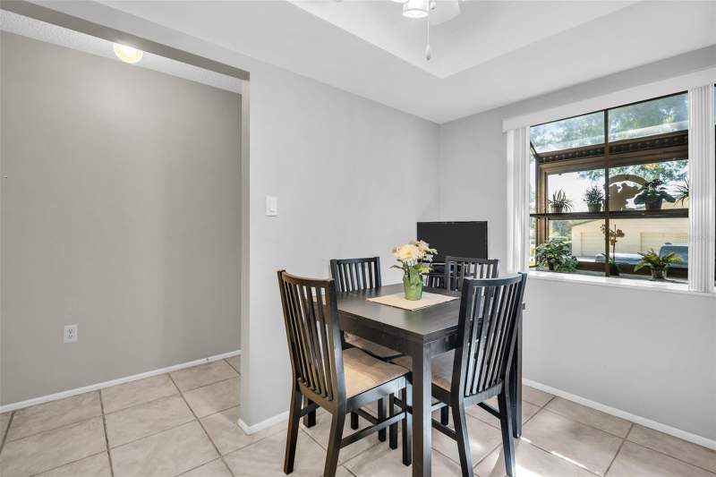 2 bedroom Condominium at 860 Maclaren Drive #B, Highland Lakes Villas On The Green, Palm Harbor — photo 4