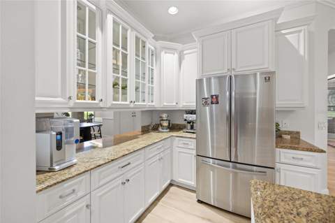 4665 Tuscana Drive, Sarasota FL - photo 16 of 63