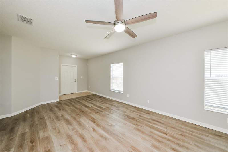 5 bedroom Single Family Residence at 2114 Richwood Pike Drive, Hawks Point Ph 1B-1, Ruskin — photo 4