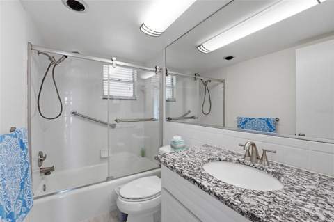 4440 Exeter Drive #106, Longboat Key FL - photo 15 of 26