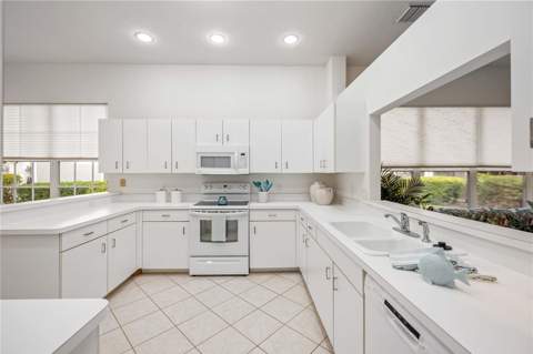 547 Fallbrook Drive, Venice FL - photo 11 of 78