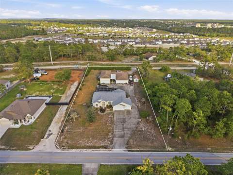 8038 Madrid Road, Weeki Wachee FL - photo 16 of 60