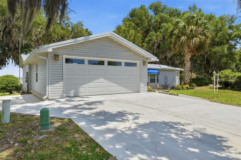 3 bedroom Manufactured Home at 119 LAKE SHORE CIRCLE, SANDPIPER CO-OP INC MHP LT 101, LEESBURG — photo 3