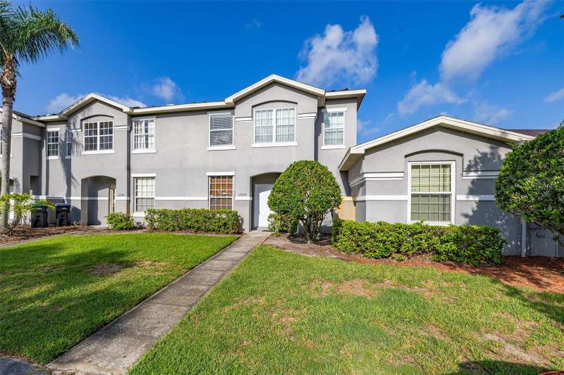3 bedroom Townhouse at 13304 Summerton Drive, Summerfield, Orlando — photo 2