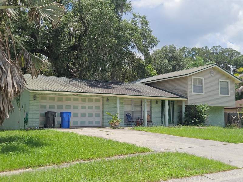 4 bedroom Single Family Residence at 1203 Lake Valrico Lane, Brandon Lakes, Valrico — photo 2