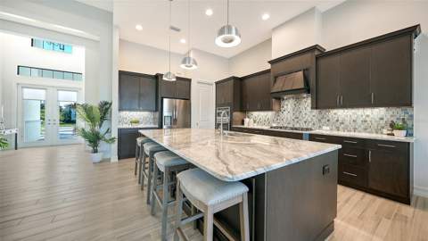 16105 Castle Park Terrace, Lakewood Ranch FL - photo 15 of 91