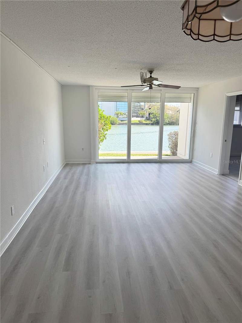 2 bedroom Condominium at 7425 Bay Island Drive #103, Bay Island Group 2, South Pasadena — photo 4