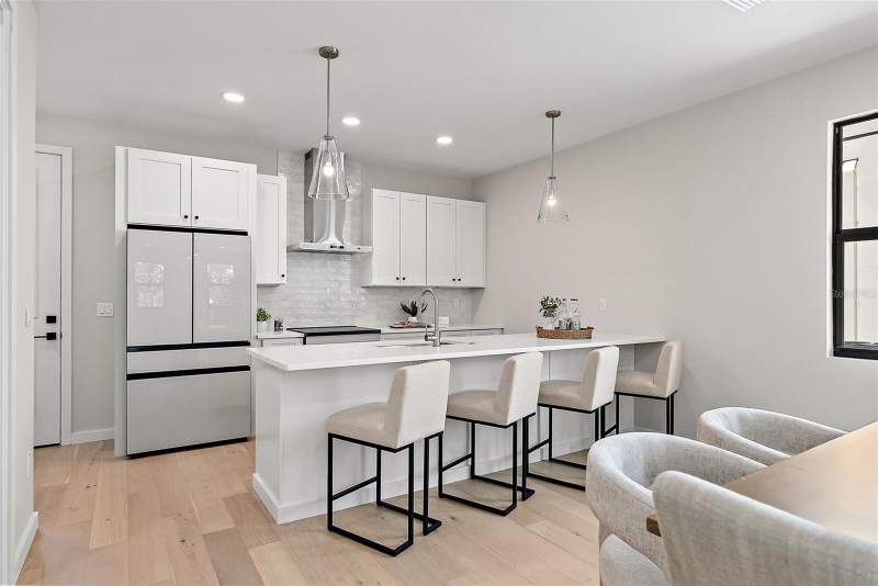 4 bedroom Townhouse at 423 11th Avenue, Brookside Park, St Petersburg — photo 5