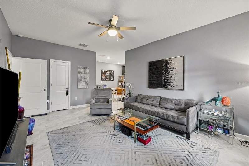 6 bedroom Single Family Residence at 8995 Croquet Court, Stoneybrook South North Prcl Ph 5, Davenport — photo 4