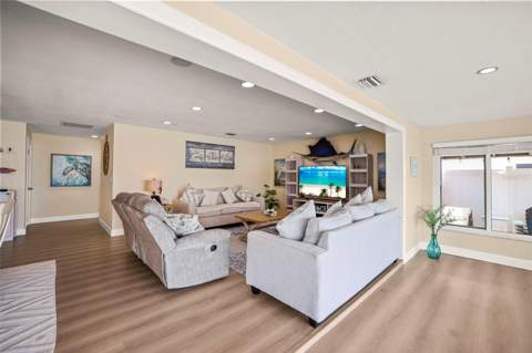 6360 2nd Palm Point, St Petersburg FL - photo 9 of 59