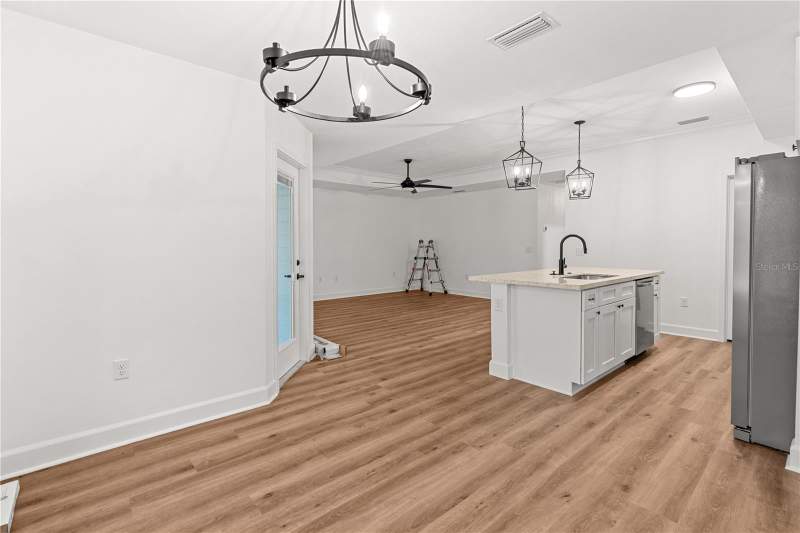 3 bedroom Single Family Residence at 8030 NE 102nd Court, University Estates, Bronson — photo 5